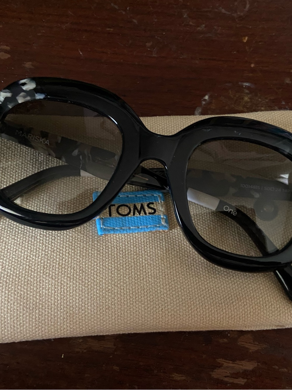Toms Black Round Women's Sunglasses with Smoke Lenses